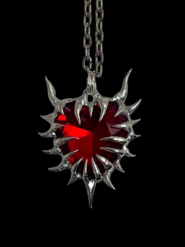 Punk Style Heart Shaped Pendant Necklace, Vintage Trendy Pendant Necklace, Fashionable Neck Jewelry for Women & Men As Gift without Box
