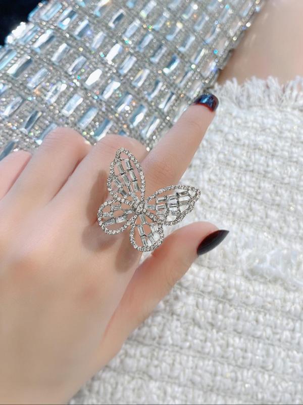 Rhinestone Decorated Hollow Butterfly Design Ring, Shiny Exquisite Fashion Alloy Jewelry Accessories, Holiday Gift for Women and Girls
