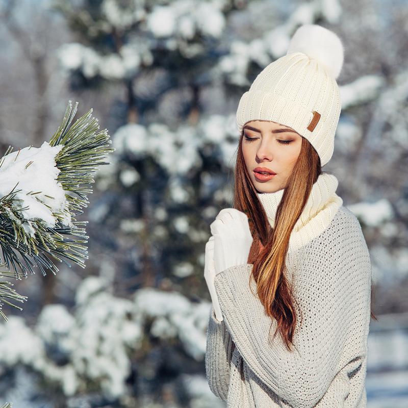 4pcs set Autumn Winter Warm Knit Hat Gloves Scarf Set 1pcs Wool Lined Hat and 2pcs Stretch Split Finger Touch Screen Gloves and 1pcs Solid Color Scarf Set，Hand Washable,Cold Weather Headwear for Women