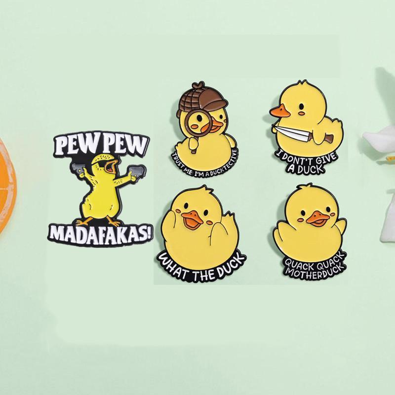 Duck Design Decor Brooch, 5 Counts set Duck Badge for Clothes Hat Backpack, Decorative Collectibles for Men & Women for Birthday Gift