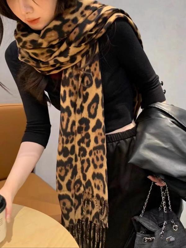 Women's Leopard Print Thickened Scarf, Fashionable Soft Tassel Decor Warm Shawl for Fall & Winter, Casual Versatile Scarf for Women & Girls