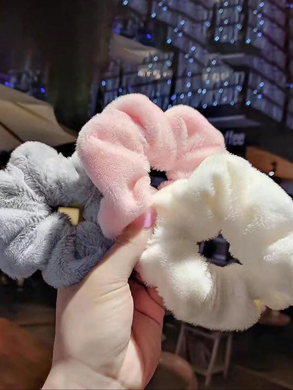 Cute Plush Ruched Design Hair Tie, 1 5 Counts Fashion All-match Hair Tie for Fall & Winter, Casual Solid Color Hair Accessories for Party & Daily Use
