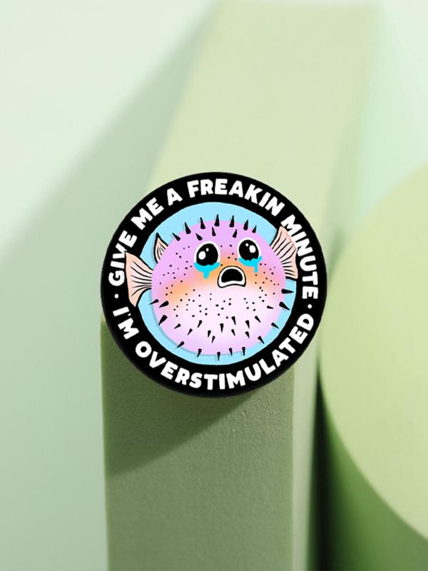 Creative Cartoon River Fish Design Brooch, Cute Round Shaped Alloy Badge for Daily Clothing Decor, Trendy All-match & Exquisite Brooch for Birthday Gift